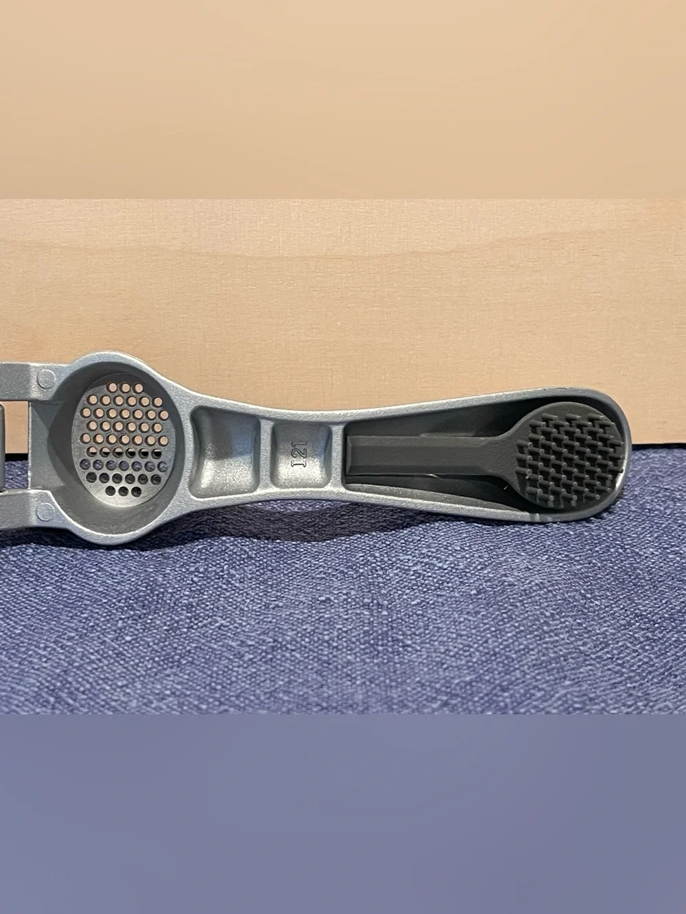 Pampered Chef Garlic Press